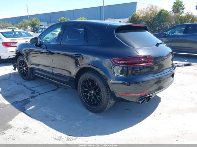 2017 PORSCHE MACAN WP1AG2A55HLB53391 Photo 2
