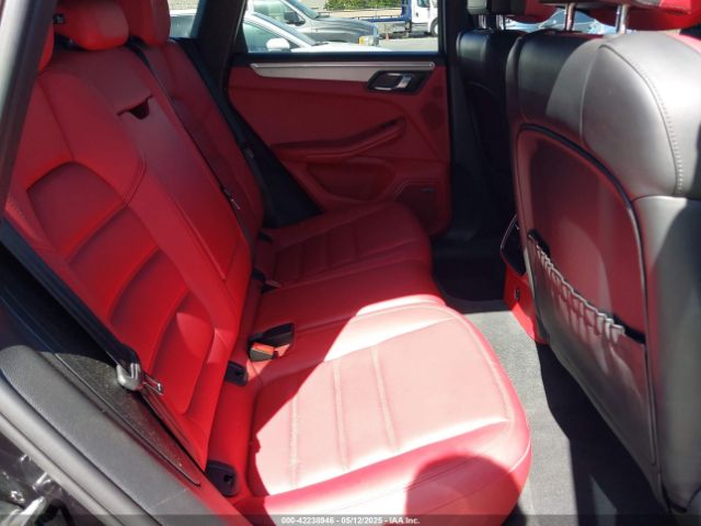 2017 PORSCHE MACAN WP1AG2A55HLB53391 Photo 7