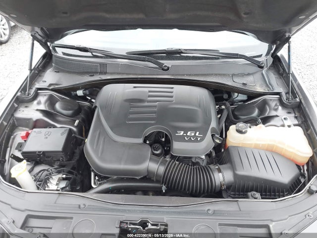 Chrysler 300 300s 2023 2C3CCABG1PH561239 Image 10