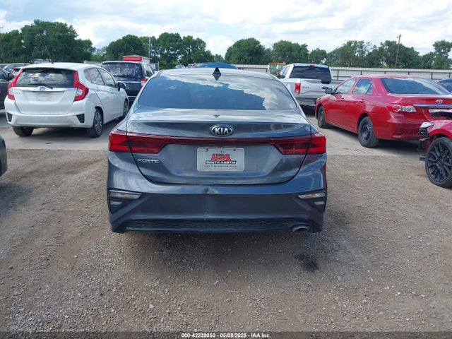KIA Forte Lxs 2019 3KPF24AD7KE090450 Image 16