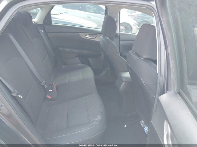 KIA Forte Lxs 2019 3KPF24AD7KE090450 Image 8