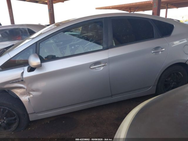 JTDKN3DU9F1879882 Toyota Prius