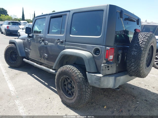 1C4BJWDG7GL229364 Jeep Wrangler Unlimited Sport