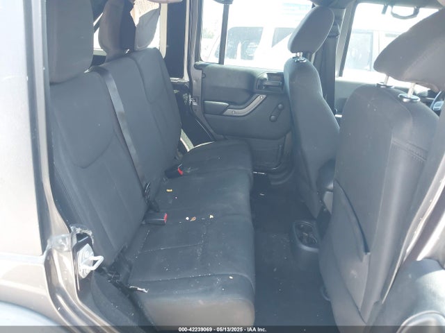 1C4BJWDG7GL229364 Jeep Wrangler Unlimited Sport