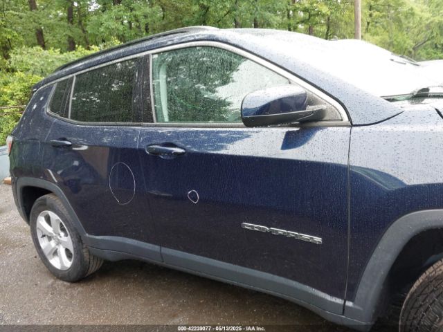 3C4NJCBB2HT691033 Jeep New Compass Latitude Fwd