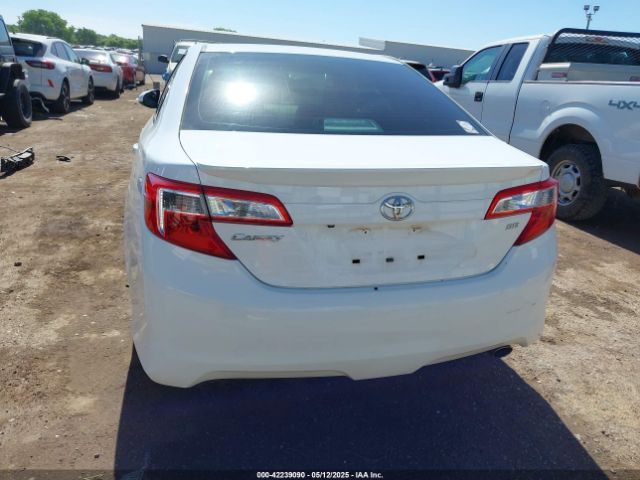 4T1BF1FK4EU443849 Toyota CAMRY SE