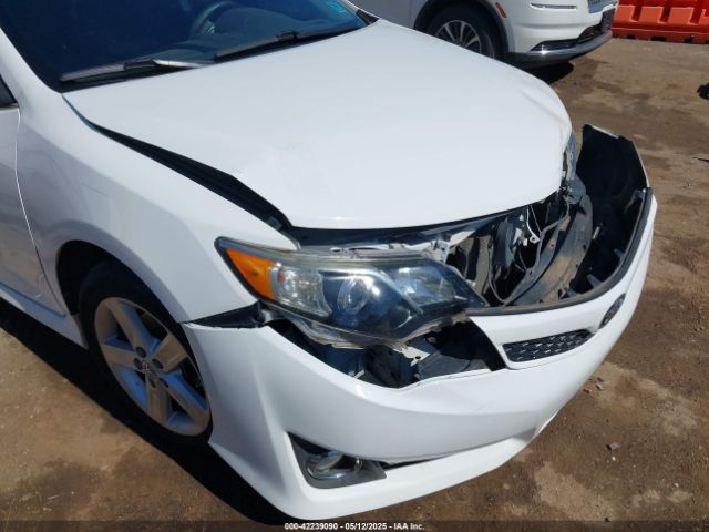 4T1BF1FK4EU443849 Toyota CAMRY SE