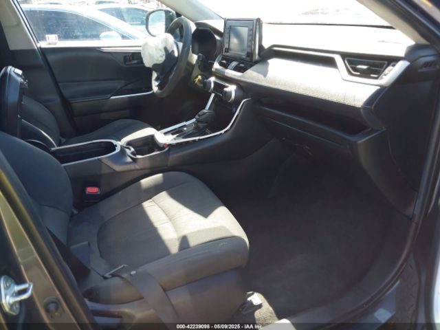 2T3F1RFV7MW185857 Toyota RAV4 LE