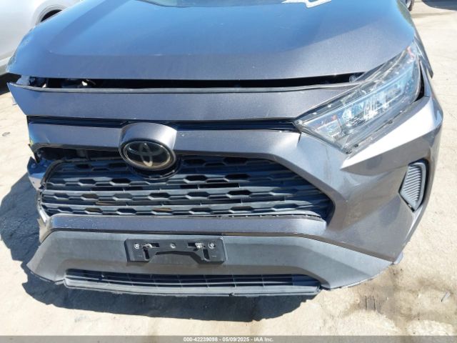 2T3F1RFV7MW185857 Toyota RAV4 LE