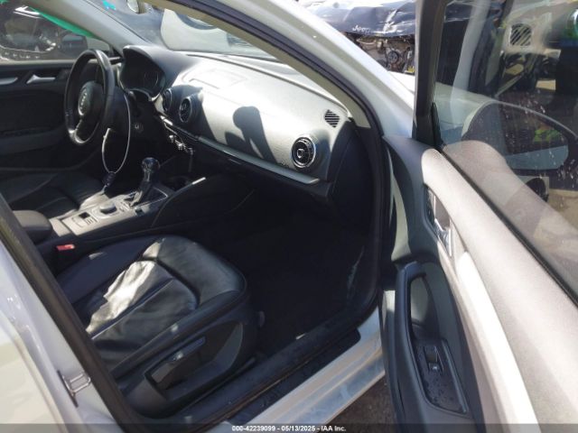 2015 AUDI A3 WAUACGFF8F1034090 Photo 4
