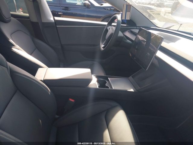 2025 TESLA MODEL 3 5YJ3E1EA5SF935363 Photo 4