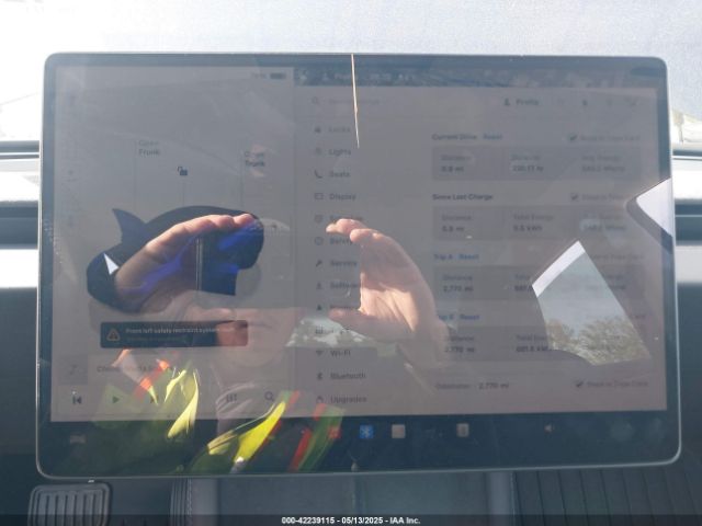 2025 TESLA MODEL 3 5YJ3E1EA5SF935363 Photo 6