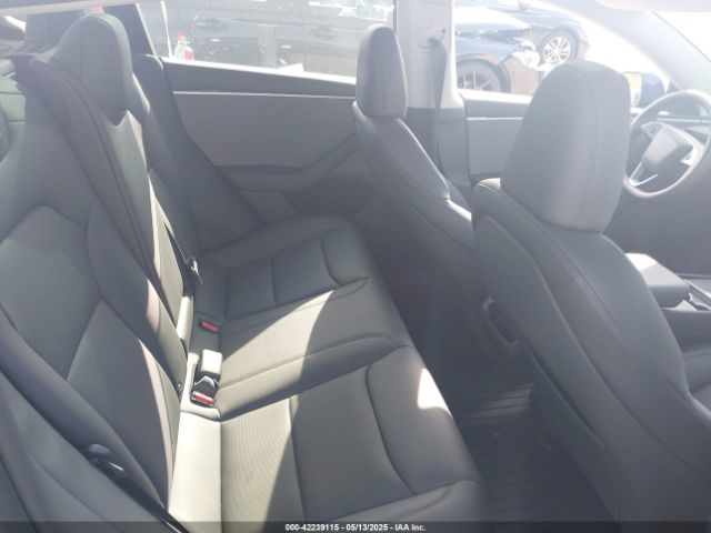 2025 TESLA MODEL 3 5YJ3E1EA5SF935363 Photo 7