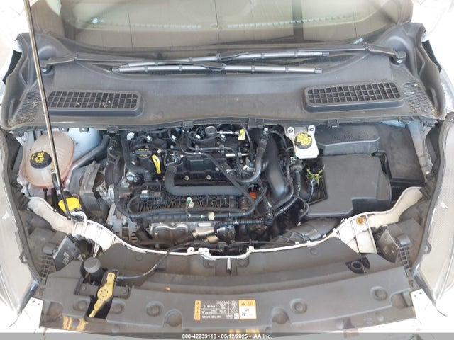 1FMCU9GDXKUB63437 Ford ESCAPE SE