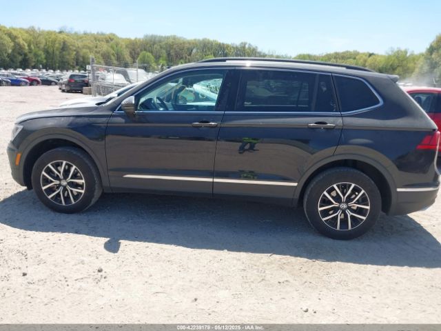 3VV2B7AX7MM021391 Volkswagen Tiguan 2.0t Se/2.0t Se R-line Black/2.0t Sel