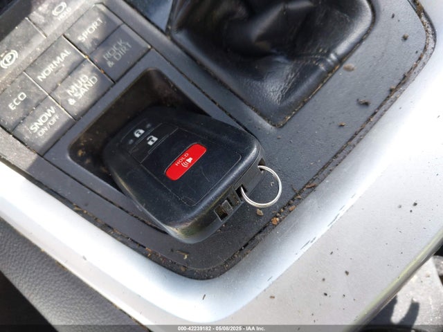 2T3P1RFV1KC018445 Toyota Rav4 Xle