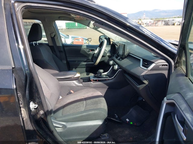 2T3P1RFV1KC018445 Toyota Rav4 Xle
