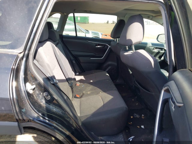 2T3P1RFV1KC018445 Toyota Rav4 Xle