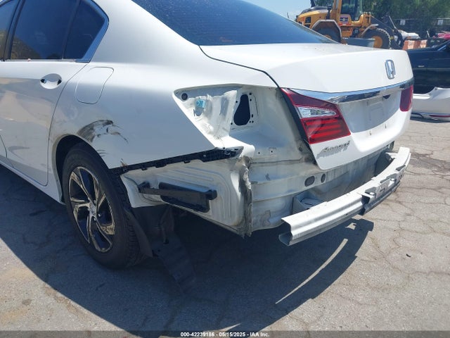 1HGCR2F32HA005031 Honda ACCORD LX