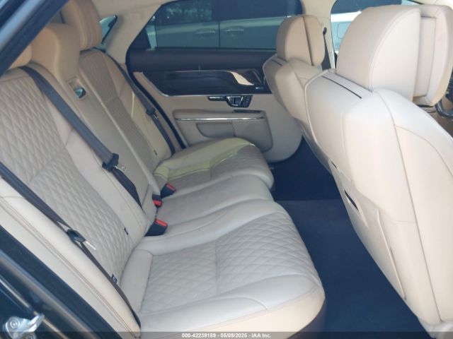 2016 JAGUAR XJ SAJWA2G76G8V97013 Photo 7
