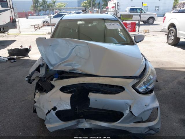 KMHCT5AE2GU260801 Hyundai ACCENT SE