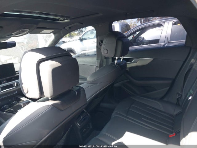 WAUEAAF4XRN009739 Audi 45 tfsi