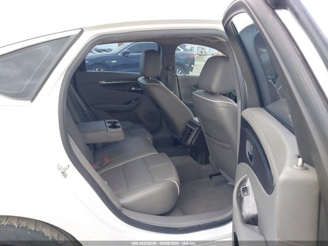 1G1165S38FU138113 Chevrolet IMPALA 2LZ