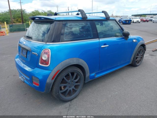 2008 MINI COOPER S WMWMF73518TT86953 Photo 3