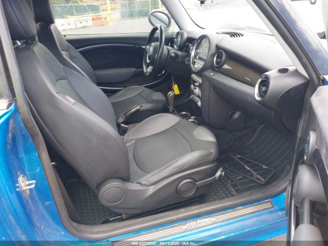 2008 MINI COOPER S WMWMF73518TT86953 Photo 4