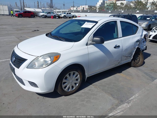 3N1CN7AP7EL866097 Nissan Versa 1.6 S