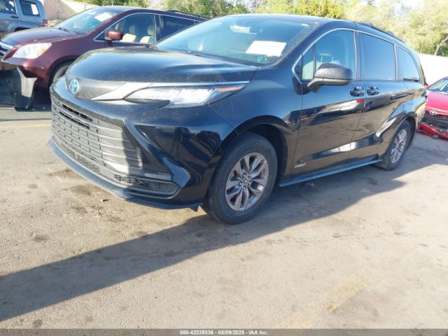 2021 TOYOTA SIENNA 5TDKSKFC9MS027152 Photo 1