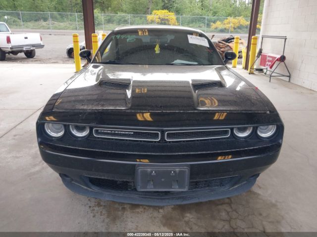 2C3CDZAG3FH717406 Dodge Challenger Sxt