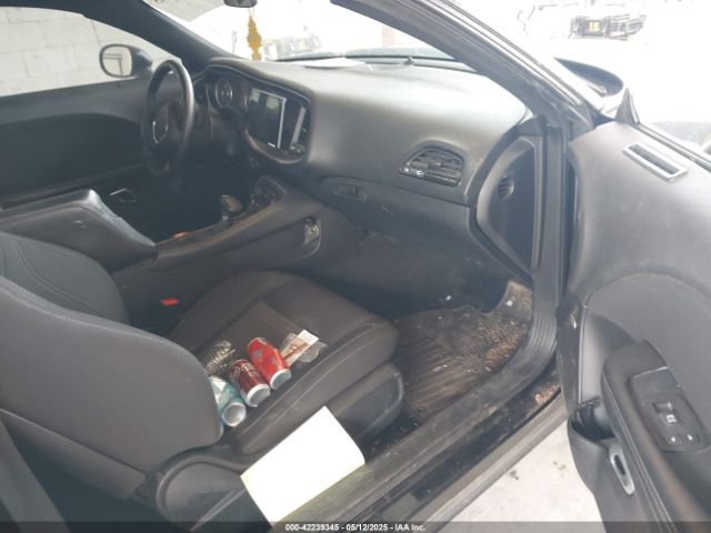 2C3CDZAG3FH717406 Dodge Challenger Sxt