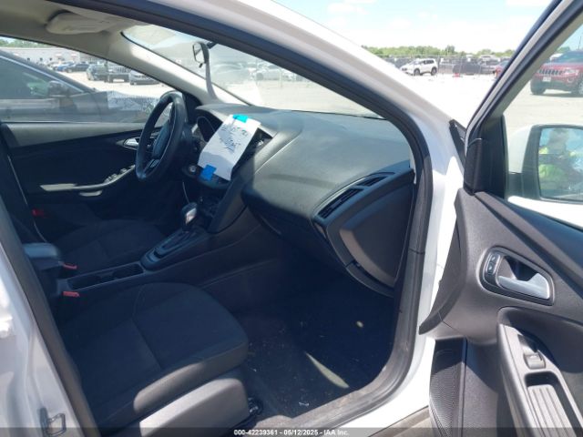 1FADP3FE5HL299907 Ford FOCUS SE