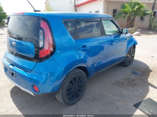 KNDJP3A5XH7504215 KIA SOUL +
