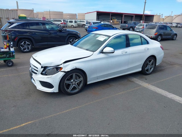 55SWF4JBXFU058805 Mercedes-Benz C 300 Luxury/sport