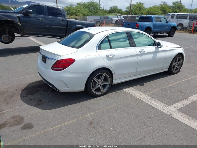 55SWF4JBXFU058805 Mercedes-Benz C 300 Luxury/sport