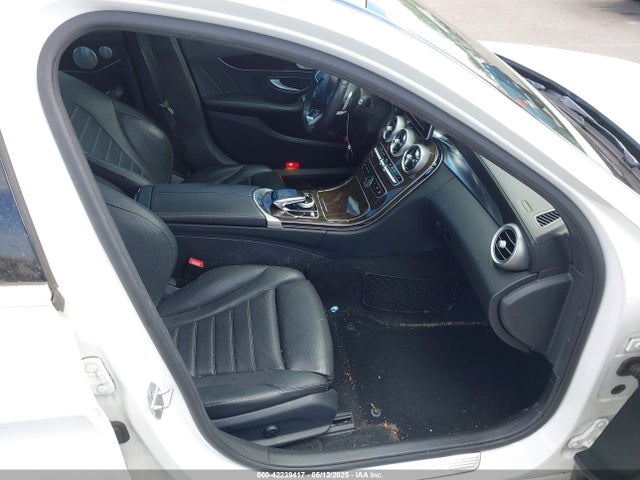 55SWF4JBXFU058805 Mercedes-Benz C 300 Luxury/sport