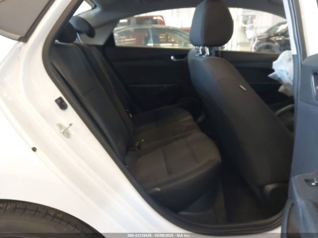 3KPC24A36KE042285 Hyundai ACCENT SE