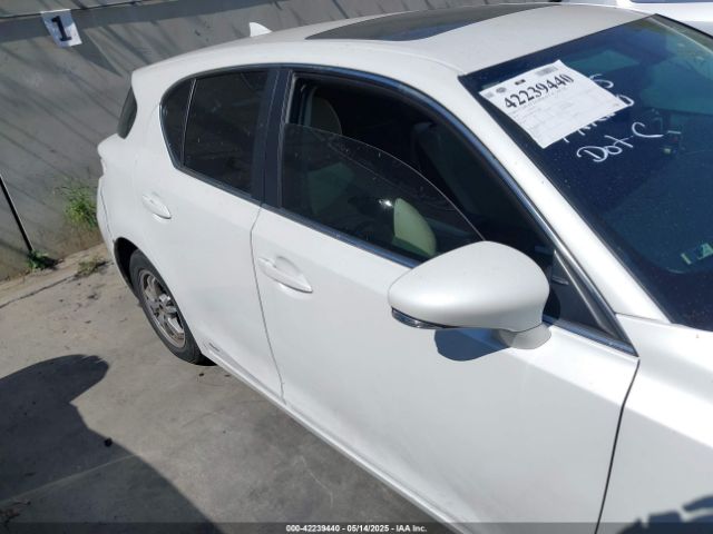 JTHKD5BH4G2273002 Lexus CT 200H