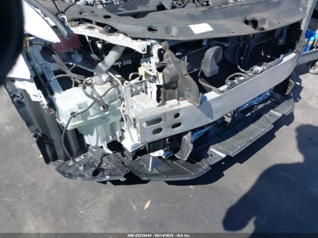 JTHKD5BH4G2273002 Lexus CT 200H
