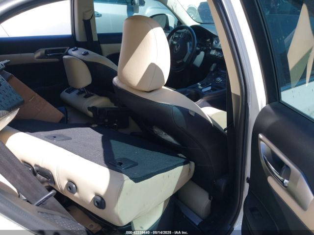 JTHKD5BH4G2273002 Lexus CT 200H
