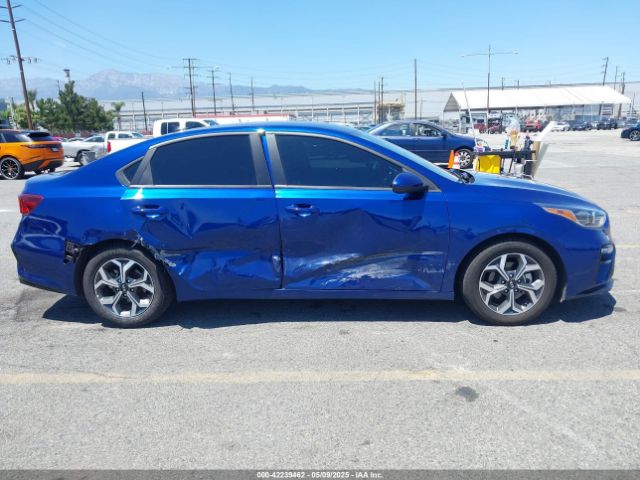 3KPF24AD7LE258900 KIA Forte Lxs