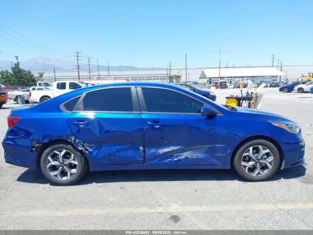 3KPF24AD7LE258900 KIA Forte Lxs