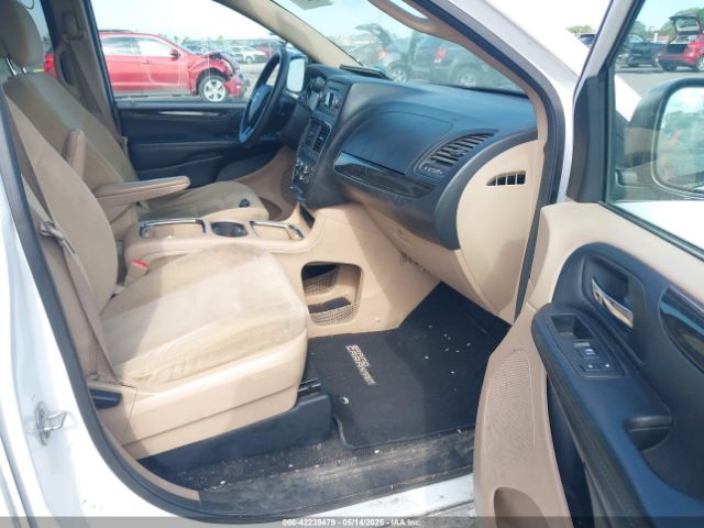 2C4RDGCG9GR380632 Dodge Grand Caravan Sxt