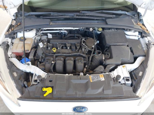 1FADP3F24GL272055 Ford FOCUS SE