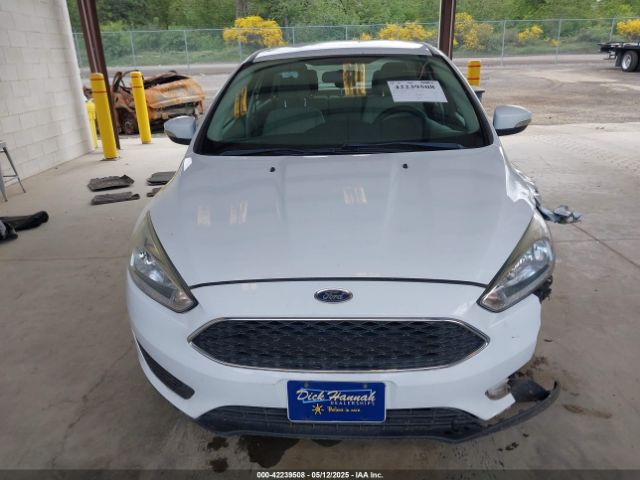 1FADP3F24GL272055 Ford FOCUS SE