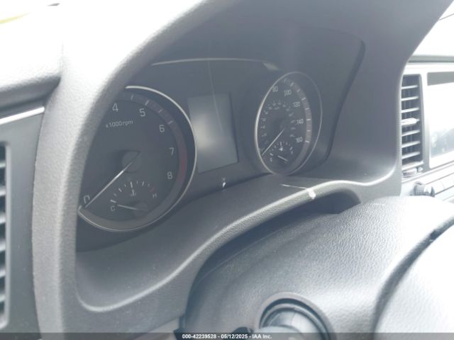 5NPD84LF6JH235976 Hyundai ELANTRA SEL