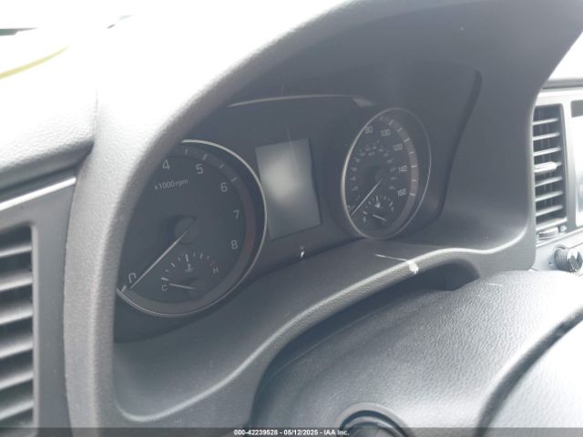 5NPD84LF6JH235976 Hyundai ELANTRA SEL