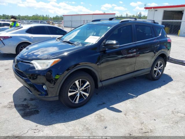 2T3RFREV4JW753672 Toyota Rav4 Xle